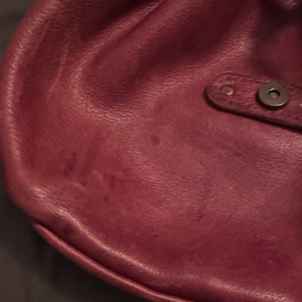Portland Leather Brown Bucket Backpack - Picture 10 of 10